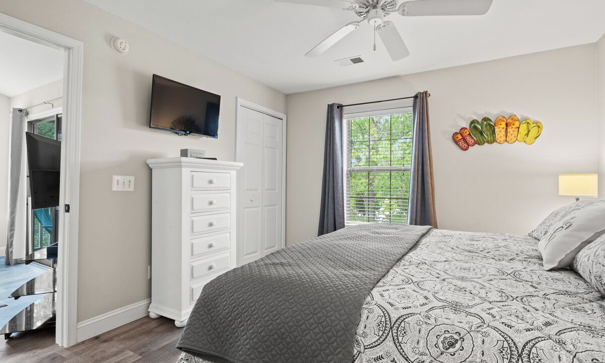 Photo of Bedroom in Pawleys Island