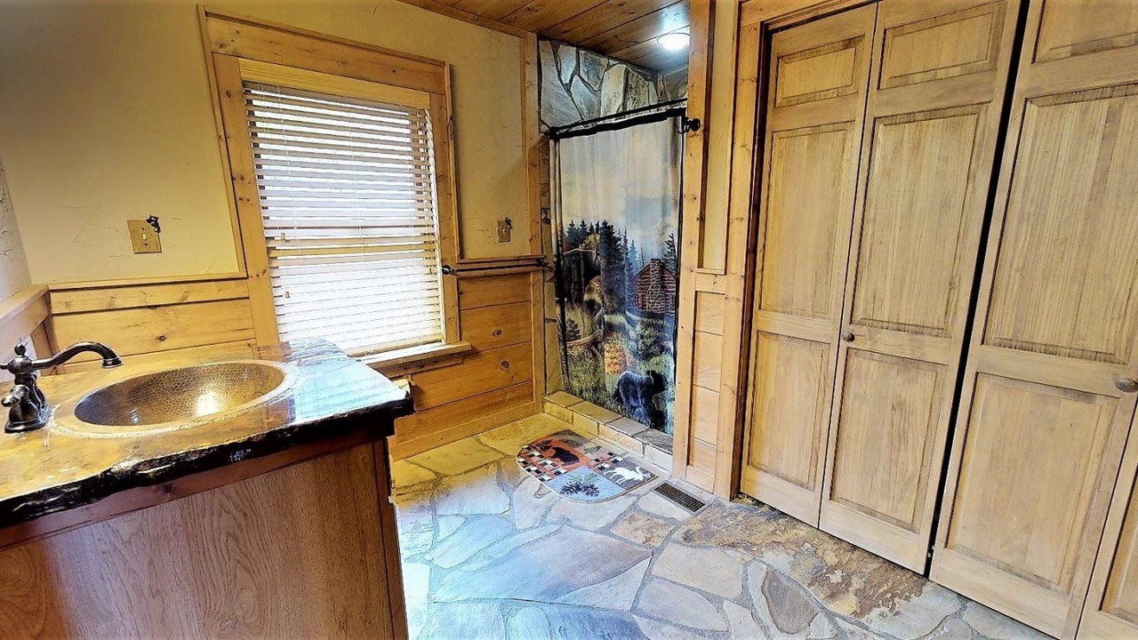Photo of Bathroom in Foxfire Estates