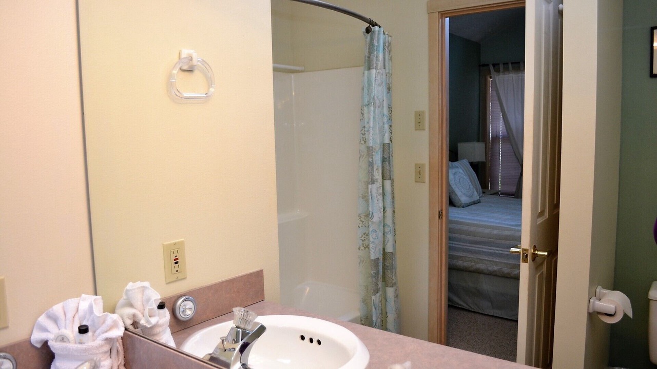Photo of Bathroom in Gearhart