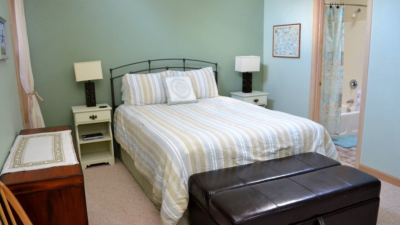 Photo of Bedroom in Gearhart
