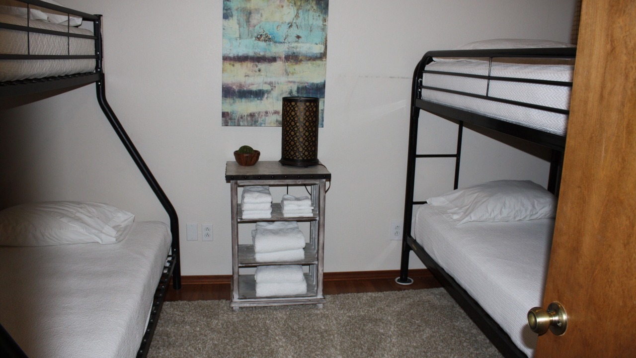 Photo of Bedroom in Camdenton