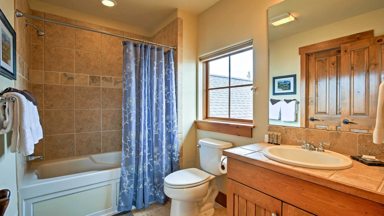 Photo of Bathroom in Grand Elk Ranch