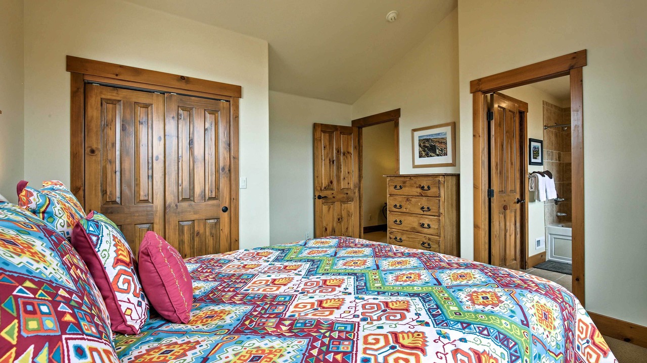 Photo of Bedroom in Grand Elk Ranch