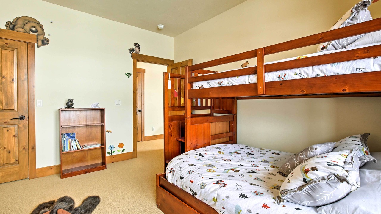 Photo of Bedroom in Grand Elk Ranch