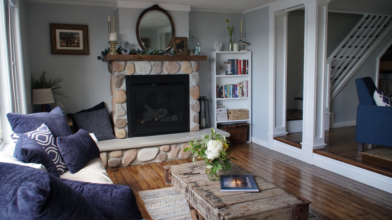 Photo of Livingroom in Oaks Corners