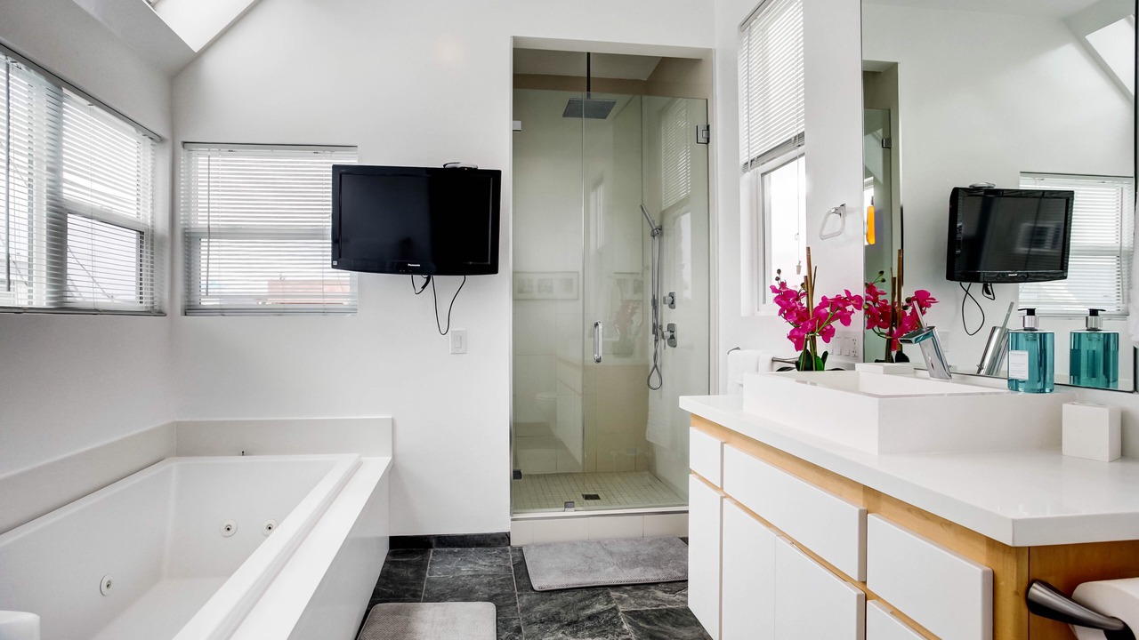 Photo of Bathroom in Mission Beach