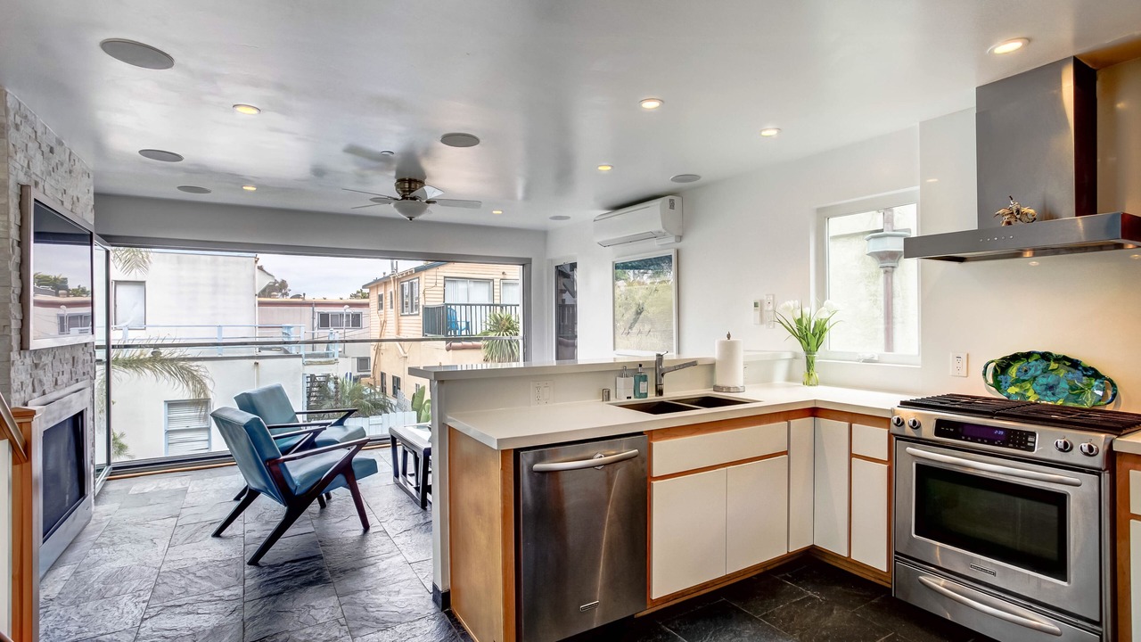 Photo of Bedroom in Mission Beach