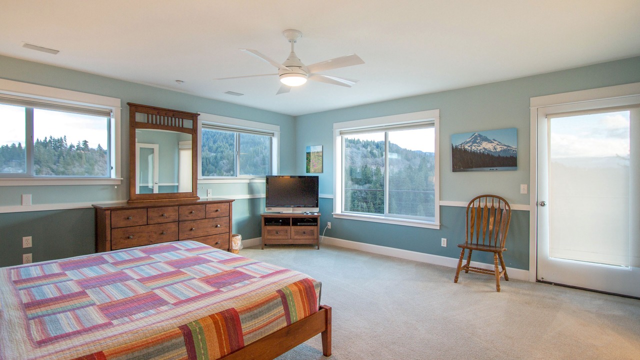 Photo of Bedroom in Hood River