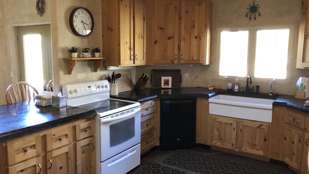 Photo of Kitchen in Hurricane