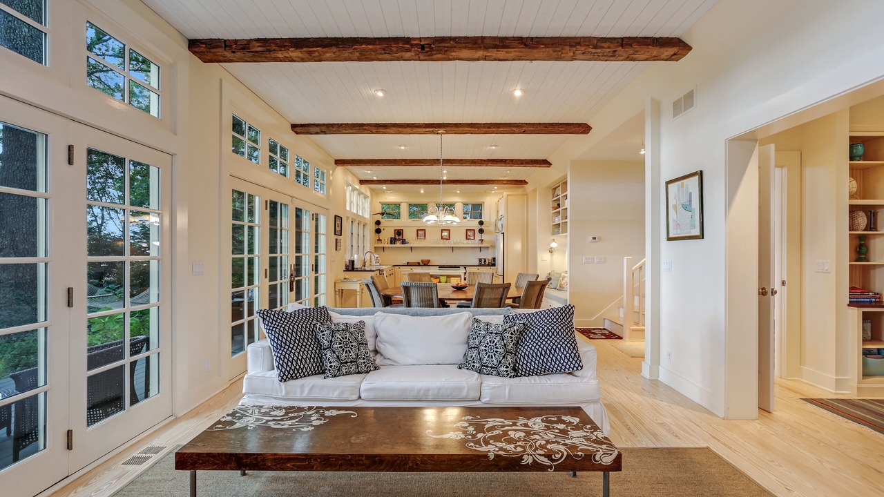 Photo of Livingroom in Union Pier