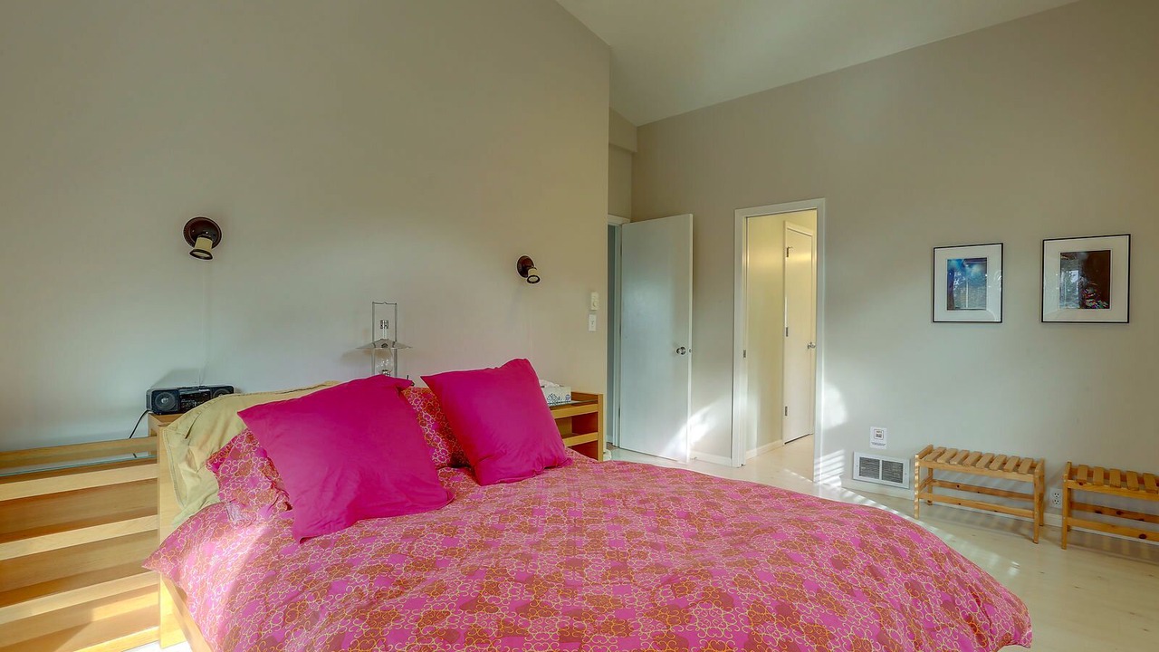 Photo of Bedroom in Hood River