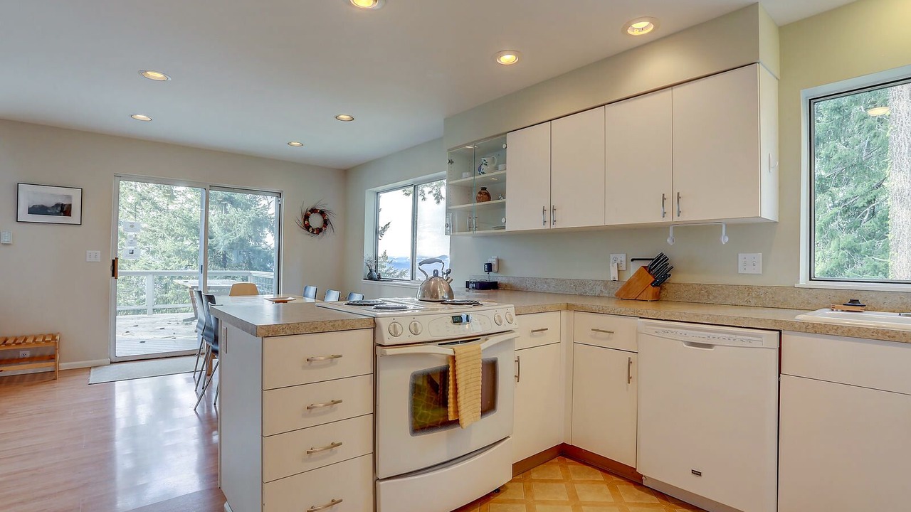 Photo of Kitchen in Hood River
