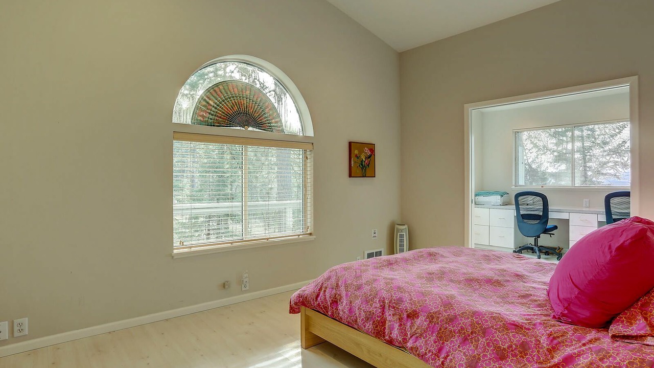 Photo of Bedroom in Hood River
