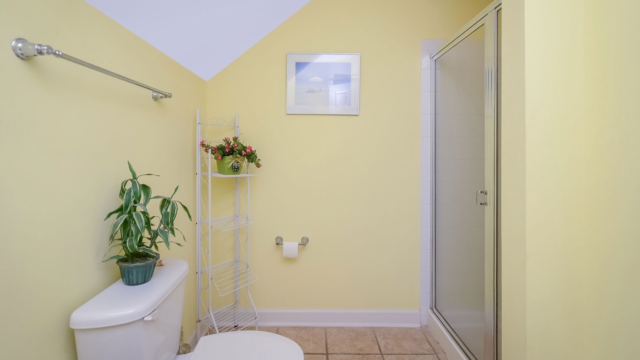 Photo of Bathroom in Sunset Island