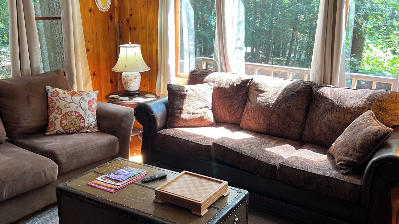 Photo of Livingroom in Chestertown