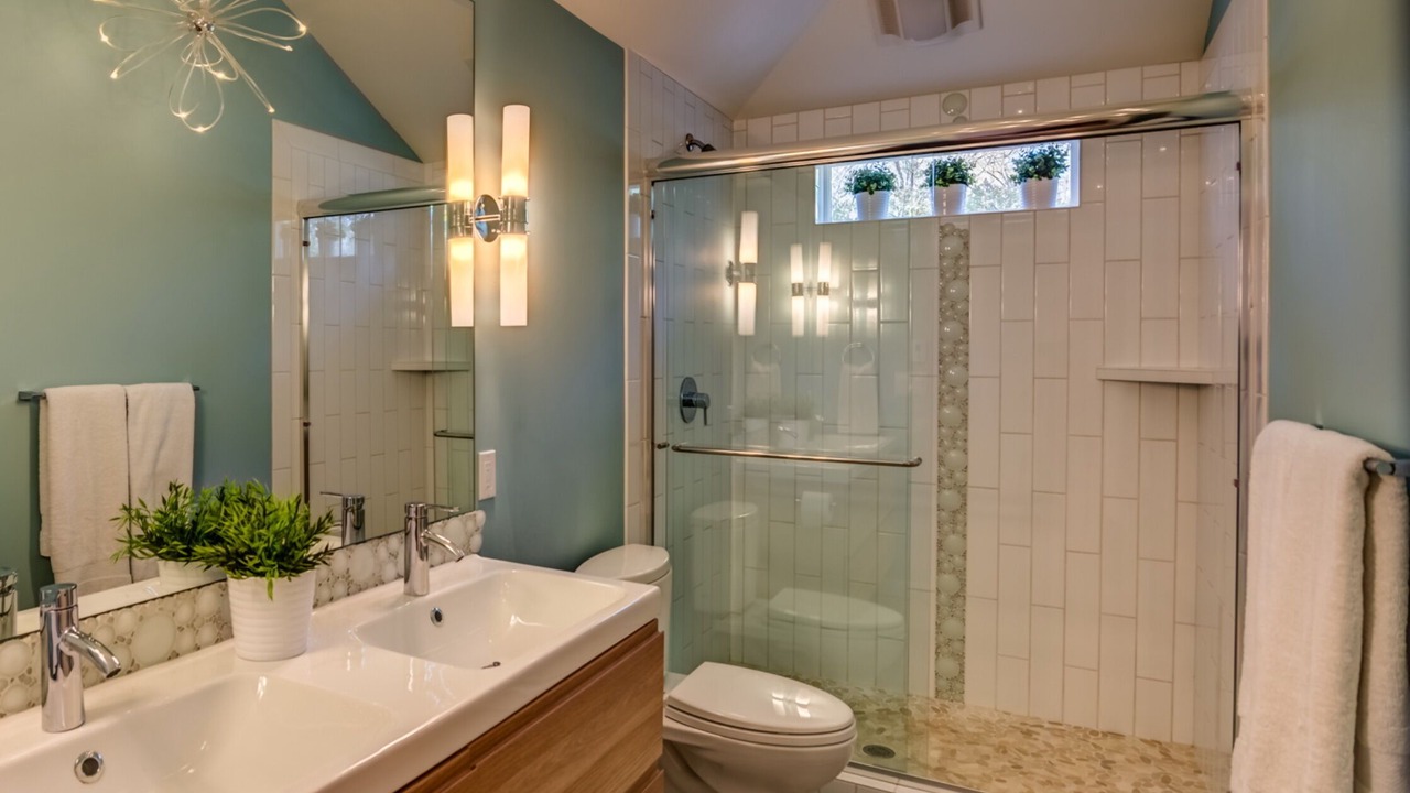 Photo of Bathroom in Broadmoor