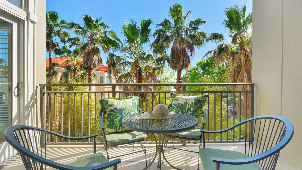 Photo of Patio Balcony in Saint Simons Island