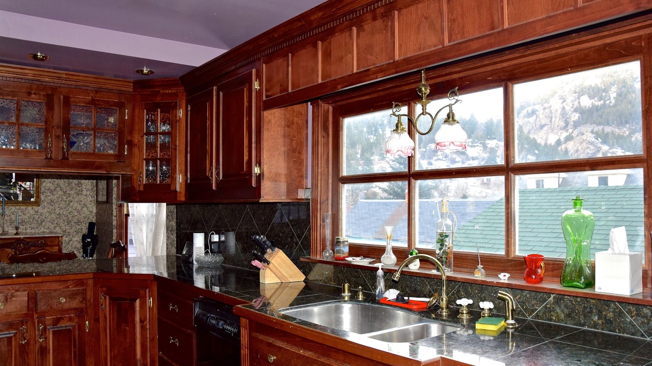 Photo of Kitchen in Historic District