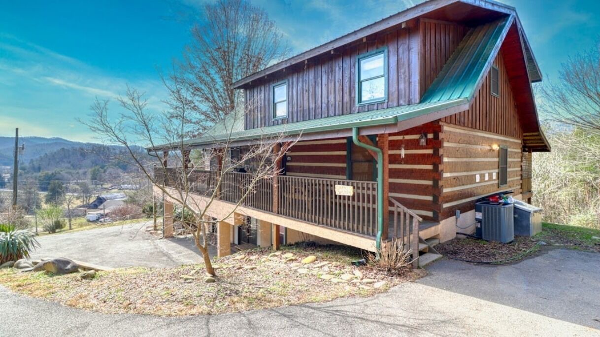 Photo of Outdoor in Gatlinburg - Pigeon Forge