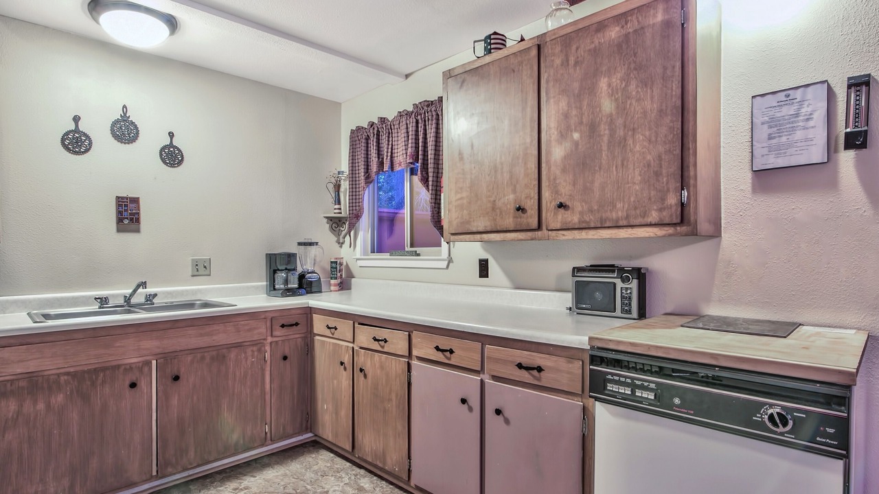 Photo of Kitchen in North Upper Truckee