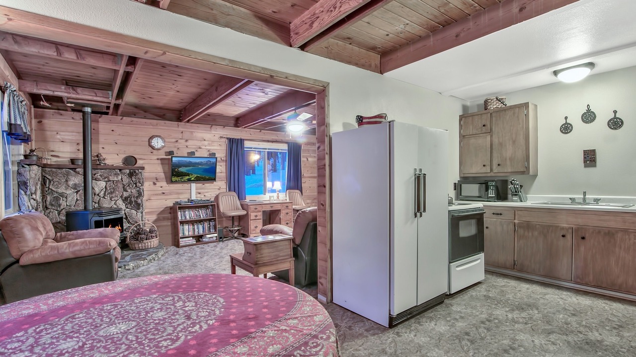 Photo of Bedroom in North Upper Truckee