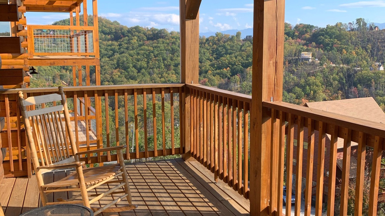 Photo of Patio Balcony in Gatlinburg - Pigeon Forge