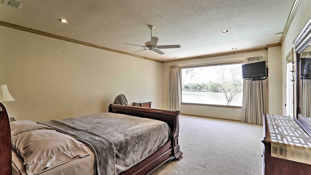 Photo of Bedroom in Harlingen