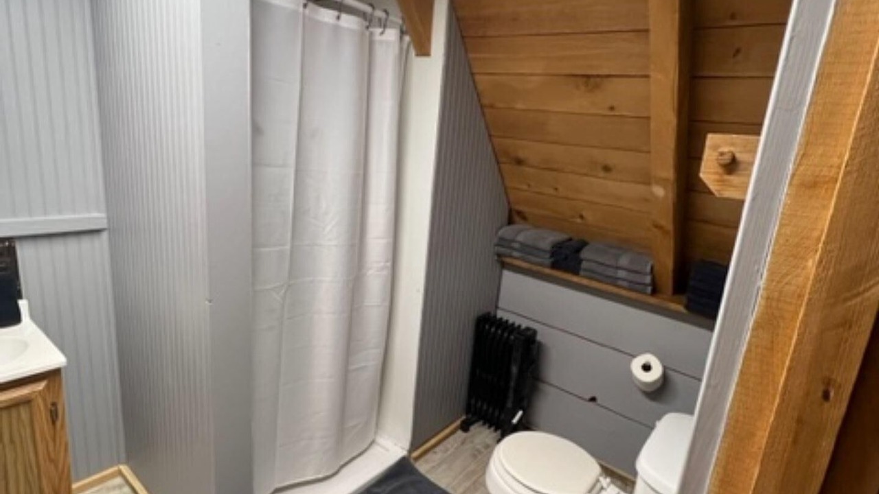 Photo of Bathroom in Keslers Cross Lanes