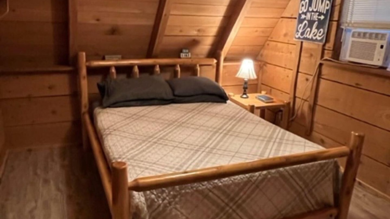 Photo of Bedroom in Keslers Cross Lanes