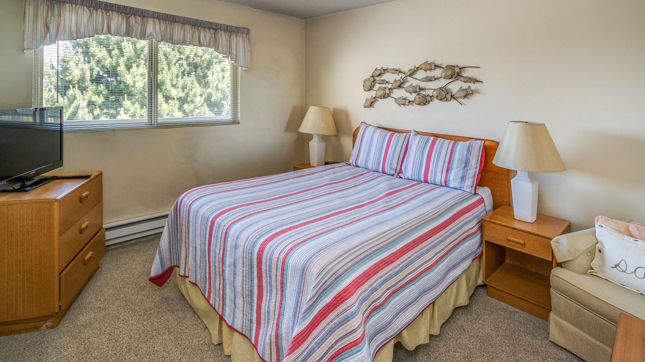 Photo of Bedroom in Gearhart