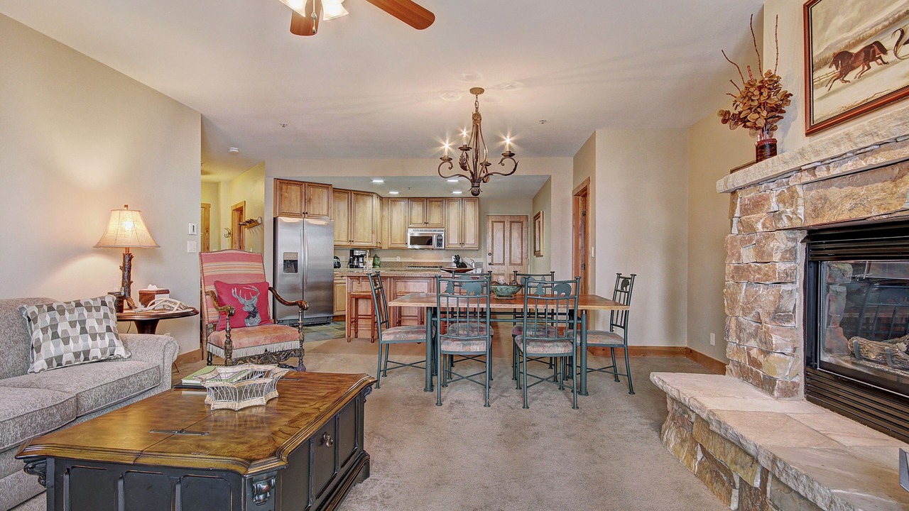 Photo of Livingroom in River Run