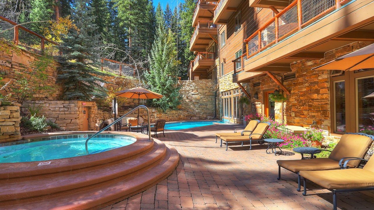 Photo of Outdoor in River Run