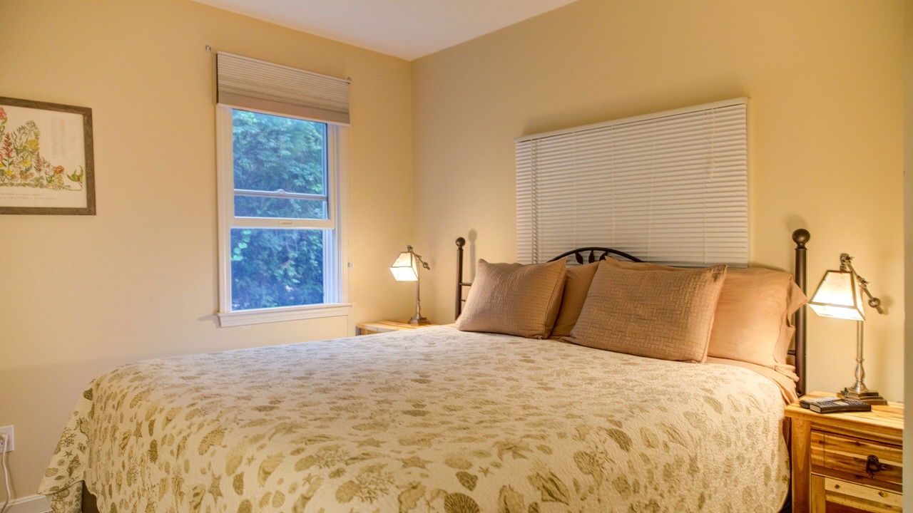 Photo of Bedroom in West Hyannisport