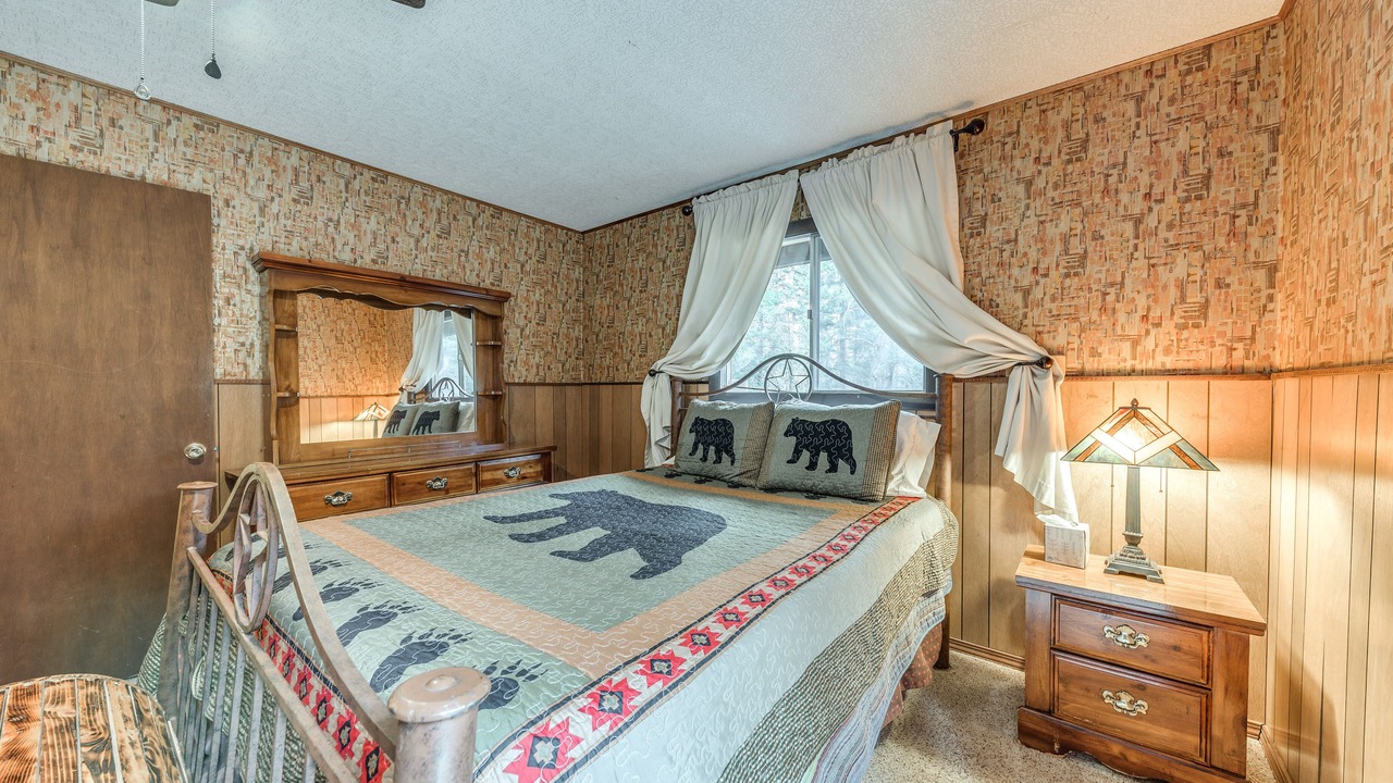 Photo of Bedroom in Cloudcroft