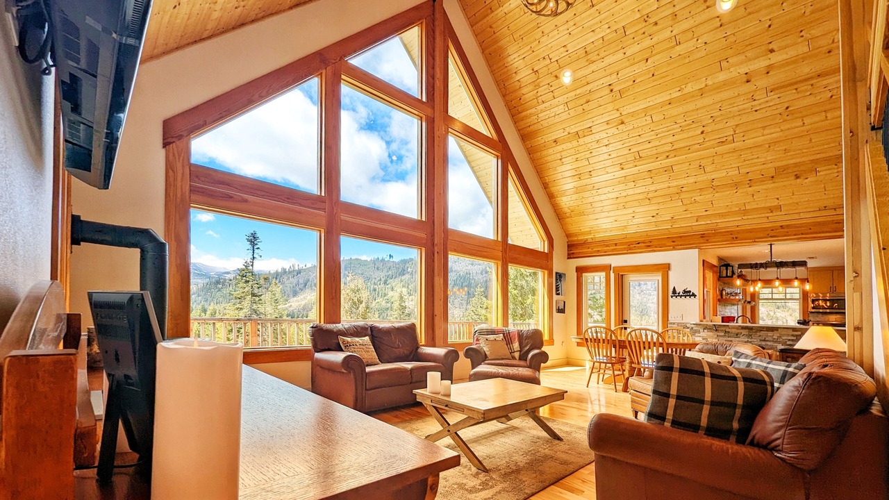 Photo of Livingroom in Leavenworth