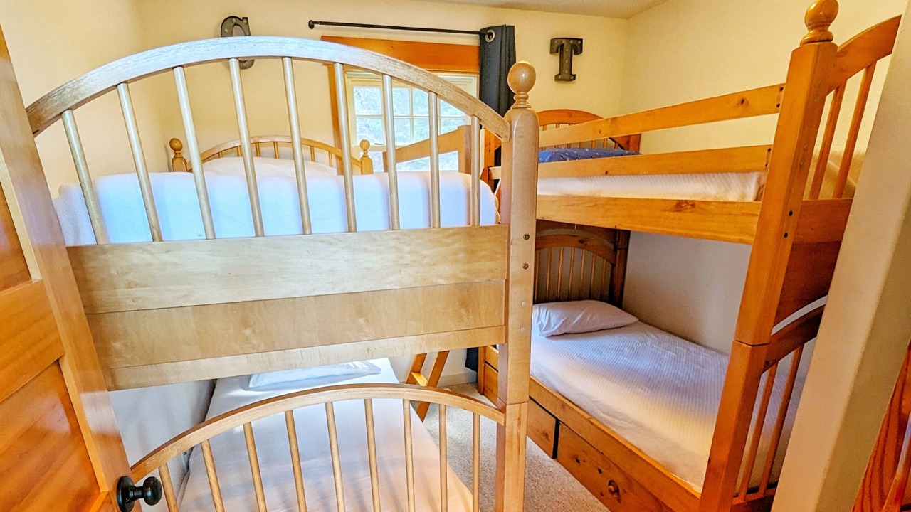 Photo of Bedroom in Leavenworth