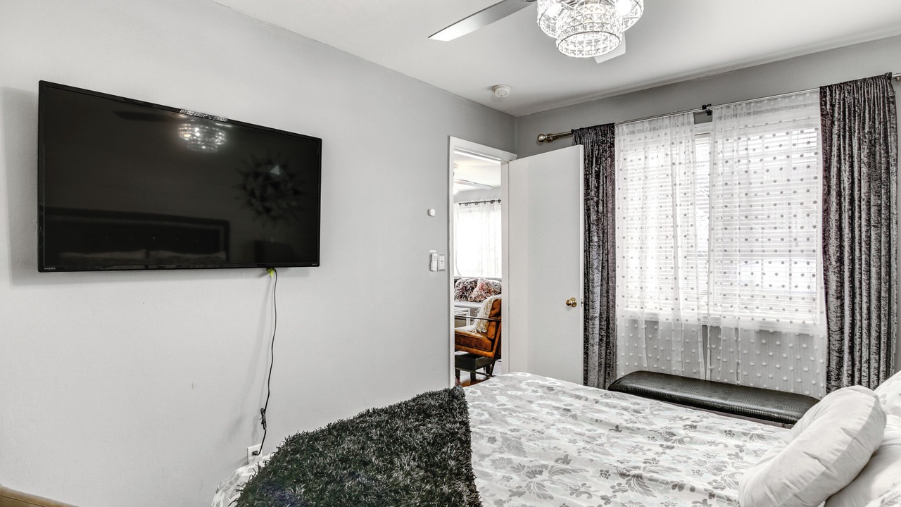Photo of Bedroom in Ocean Beach