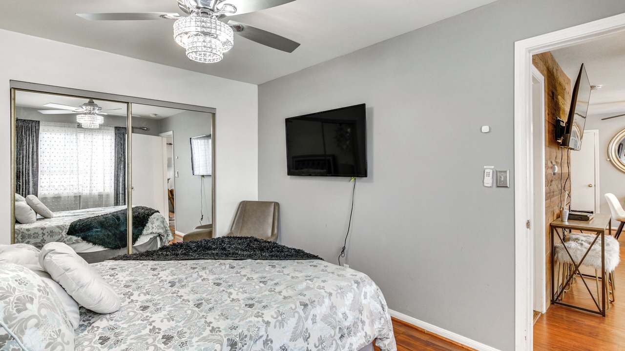 Photo of Bedroom in Ocean Beach