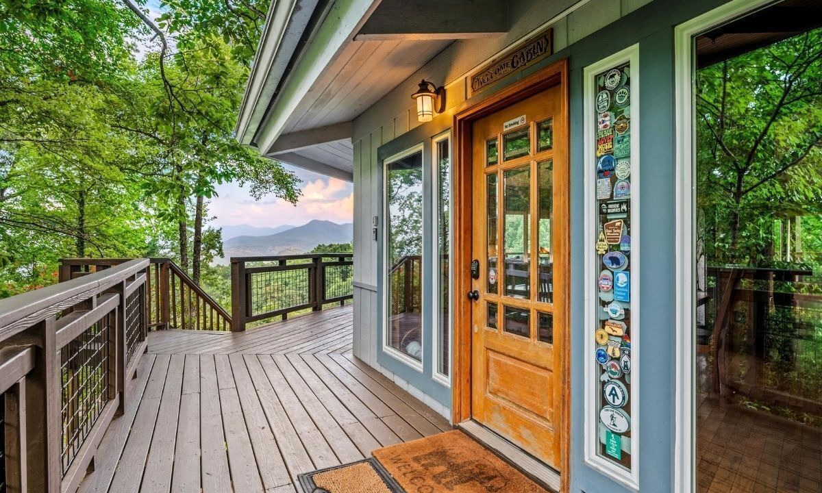 Photo of Patio Balcony in Chalet Village