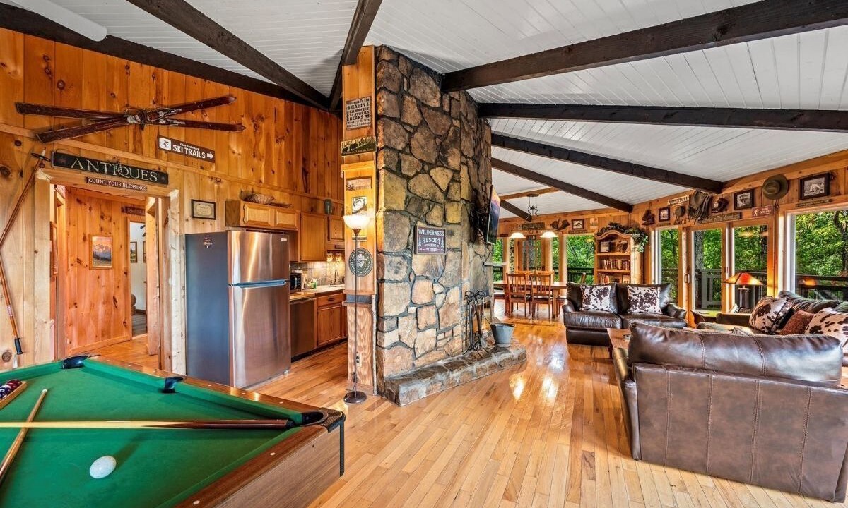 Photo of Bedroom in Chalet Village