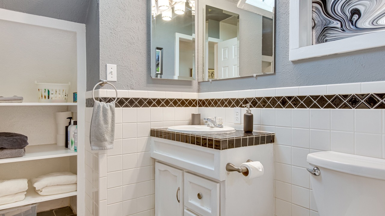 Photo of Bathroom in Platt Park