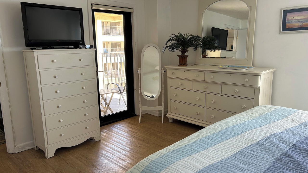 Photo of Bedroom in Indian Beach