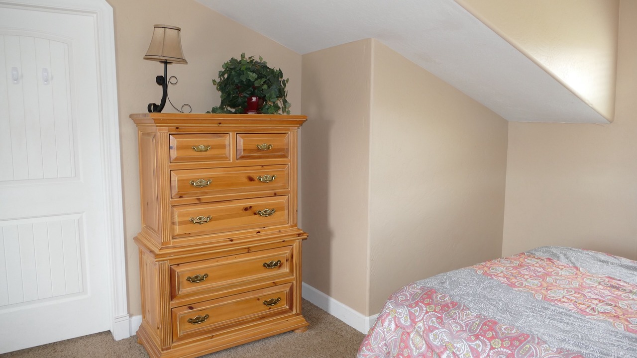 Photo of Bedroom in Hurricane