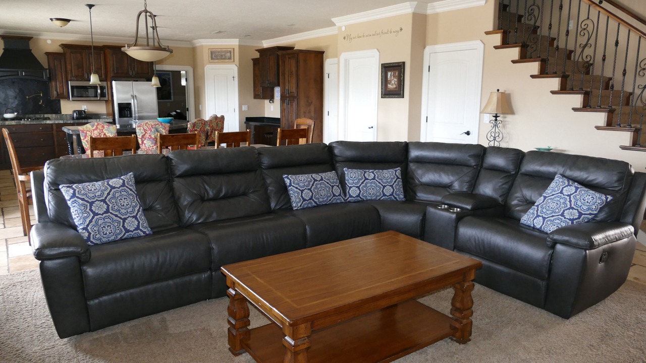 Photo of Livingroom in Hurricane