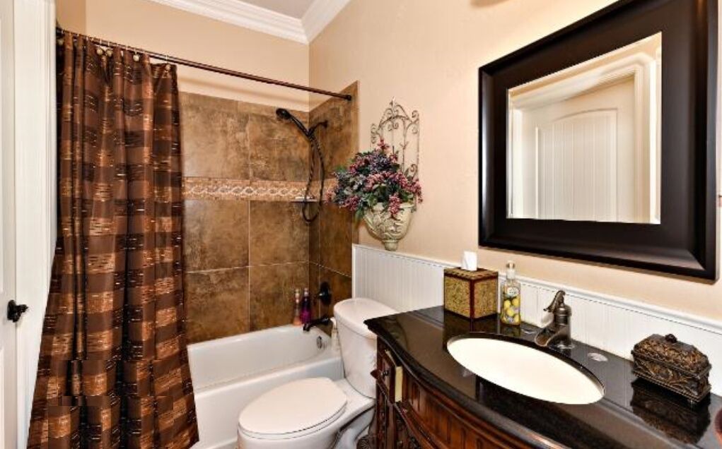 Photo of Bathroom in Hurricane