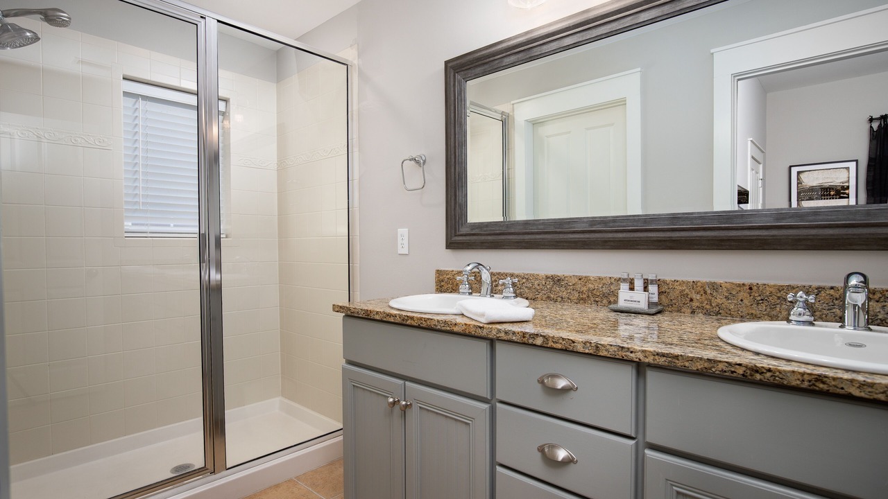 Photo of Bathroom in Laurel Grove