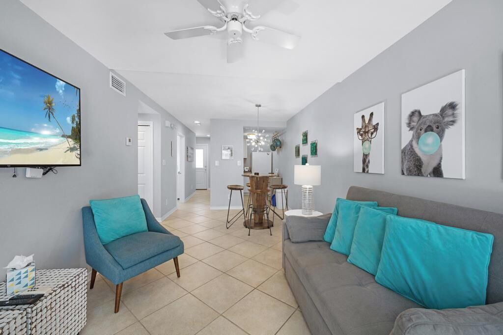 Photo of Livingroom in Truman Annex