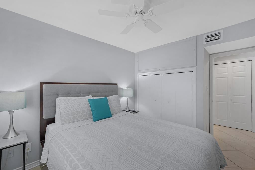Photo of Bedroom in Truman Annex