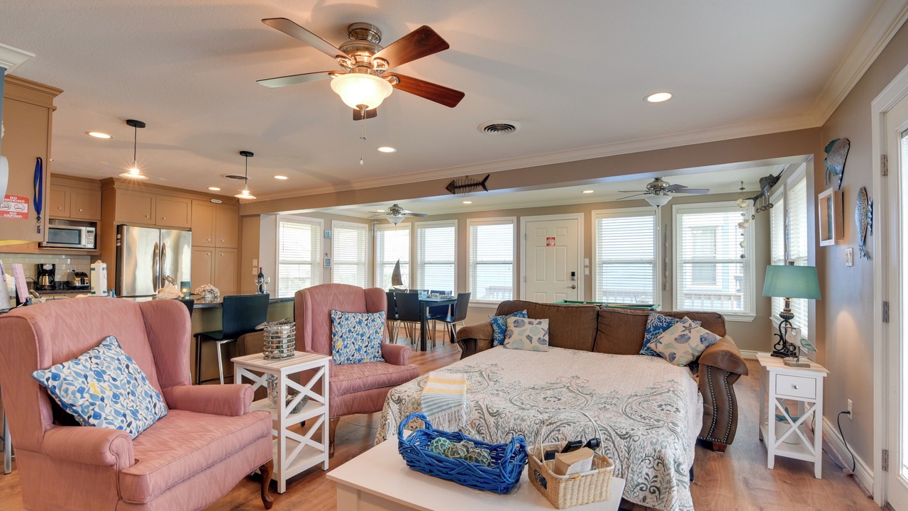 Photo of Bedroom in Pirates Beach