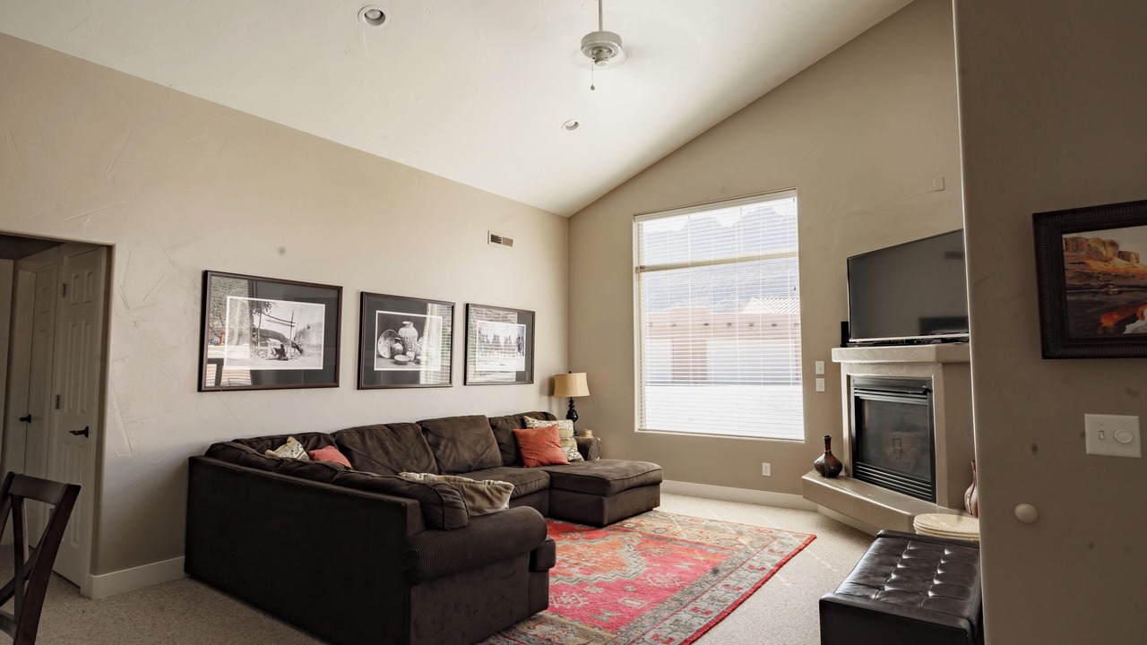 Photo of Livingroom in Moab South Valley